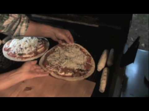 Piled High Healthy Grilled Pizza from Natalie and ...