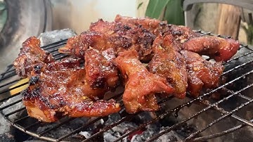 Mẹ Nướng Thịt Bếp Củi – Bữa Cơm Chiều Đậm Đà Ẩm Thực Hương Quê