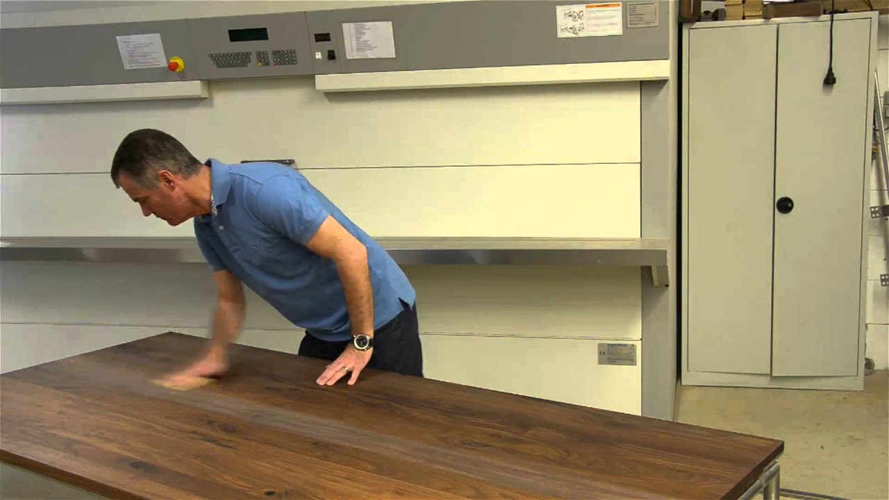 Kees verhouden: meubels in de olie zetten youtube Tafel schuren en lakken