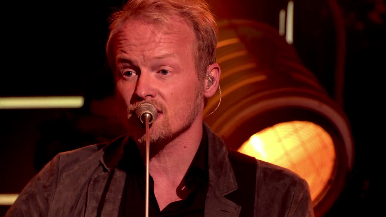 Here Comes The Sun - Abbey Road Special | The Analogues