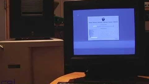 NeXTSTEP 3.3 Booting from a NeXT Cube