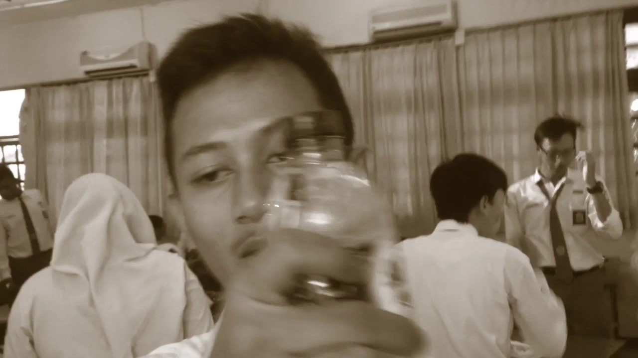 Kisah Klasik SMA Kls XII IPA 5 (sketsa) - YouTube