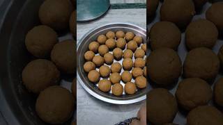 Besan Laddu Recipe | बेसन के लड्डू | Besan Ladoo at home | easy recipe