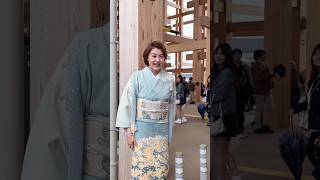 藤原纪香现身大阪世博会，用大阪方言与粉丝打招呼🙋‍♀️#大阪世博会 #大阪関西万博 #万博 #藤原纪香 #藤原紀香 #日本生活