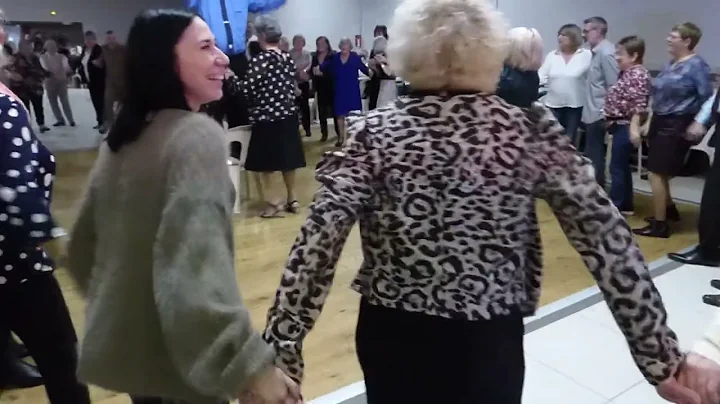 00935 Repas a Rouvroy avec Dereck Bardzinski  le 7/12/2025  filmé par Annie W