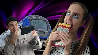 картинка: ЯЖЕМАТЬ В ПОЕЗДЕ против проводницы и пассажиров