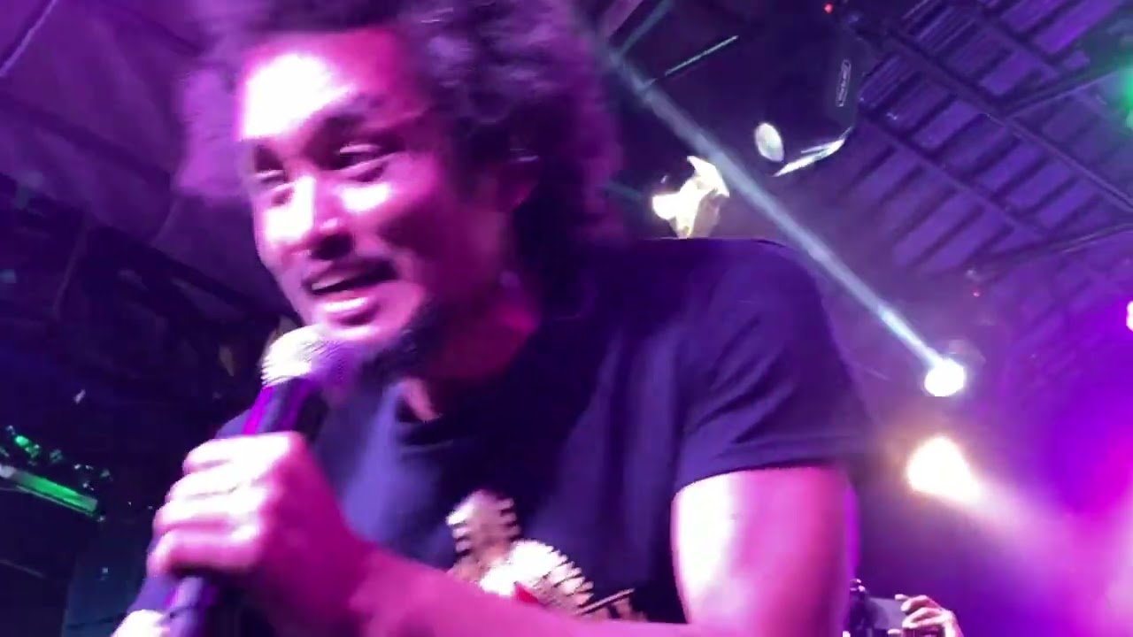 အမုန်းဖွဲ့တေး Music Band ကတုံးညီအကို