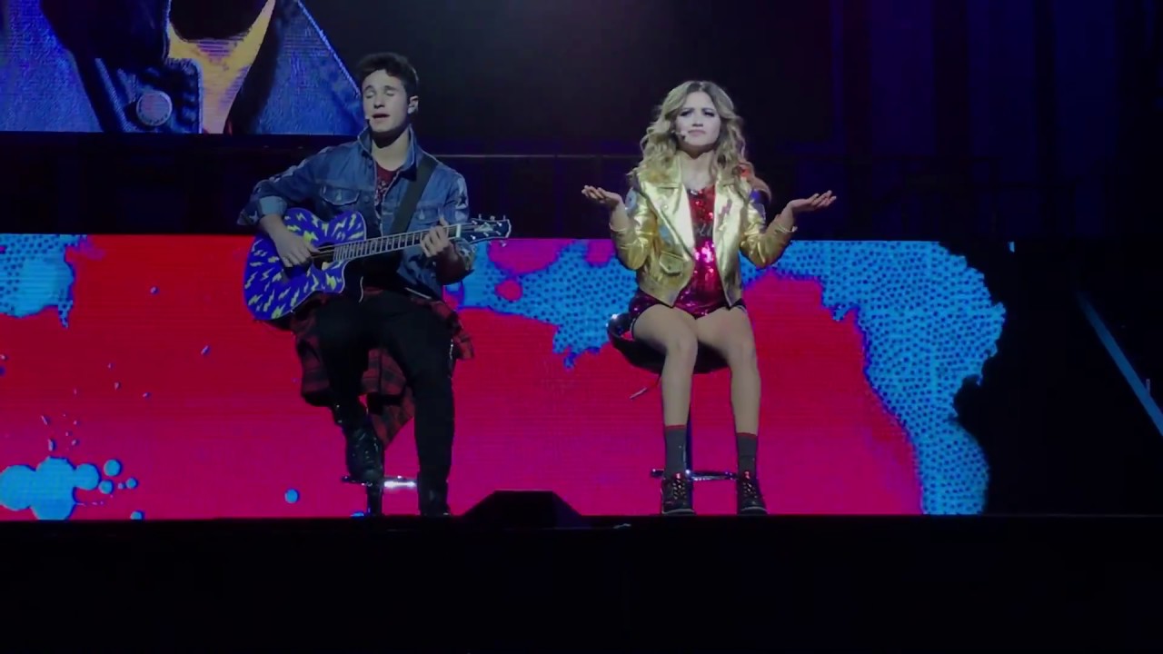 Soy Luna - 2018-03-02 - Nantes - 04 - Close Shots - Valiente (Luna y Simón)