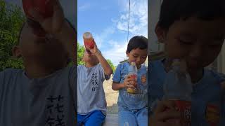 Challenge minum teh pucuk satu botol