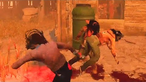 She Never Saw This Flashlight Save Coming