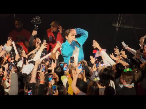 B.I @mikfestival - Cosmos