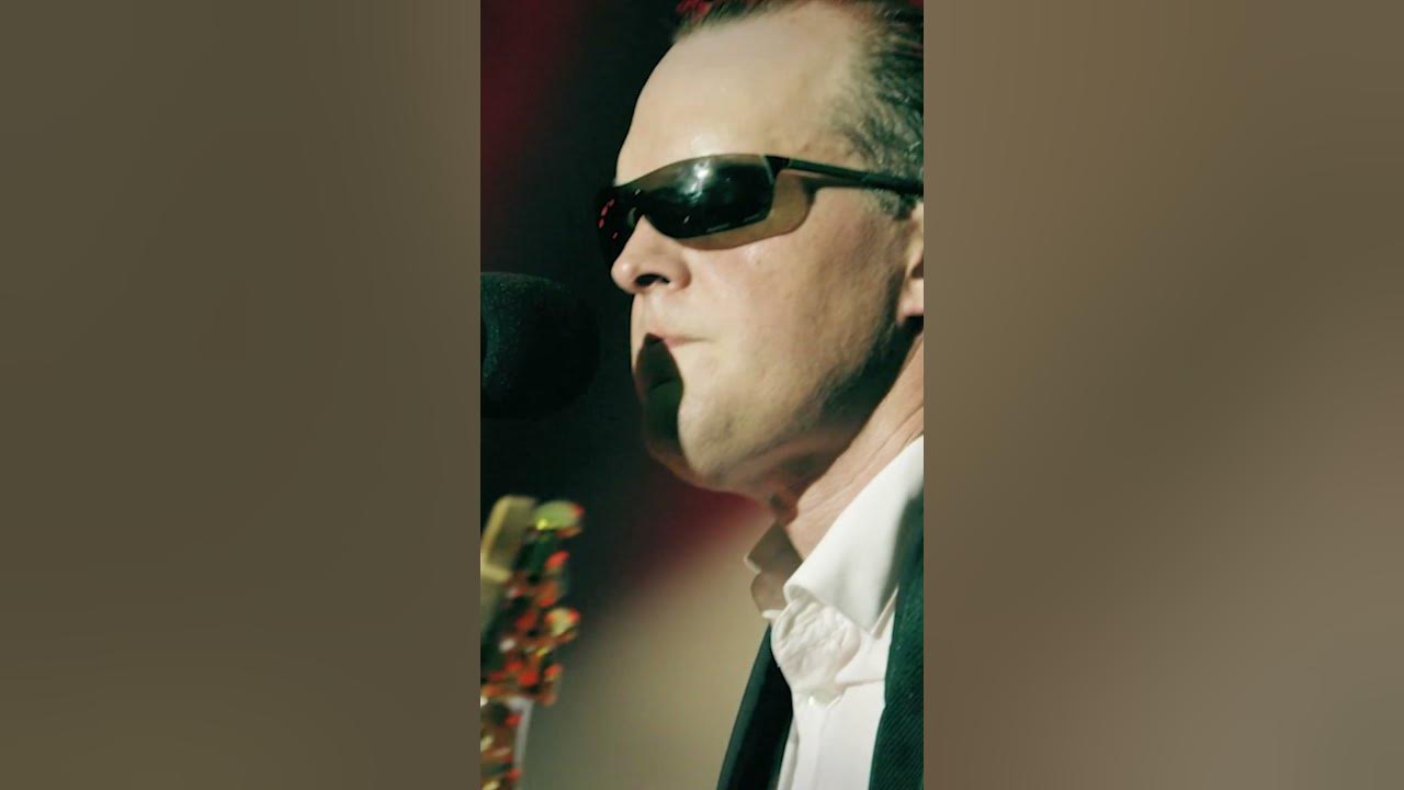 Joe Bonamassa - "I'll Play The Blues For You"