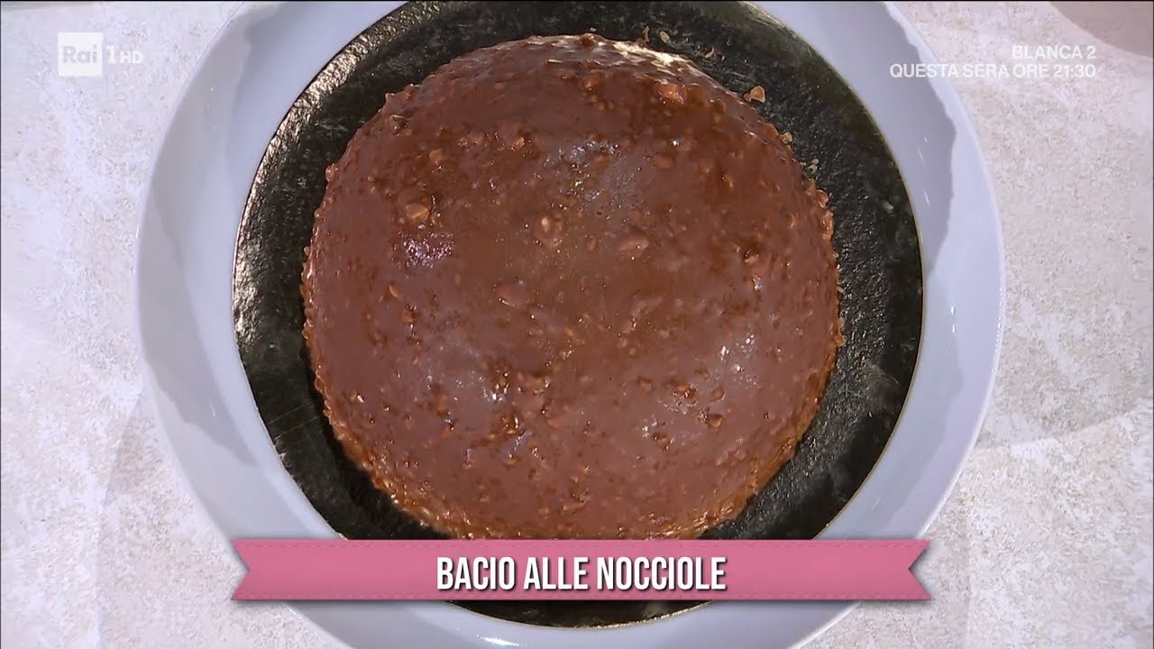 Bacio alle nocciole - È sempre mezzogiorno - 12/10/2023
