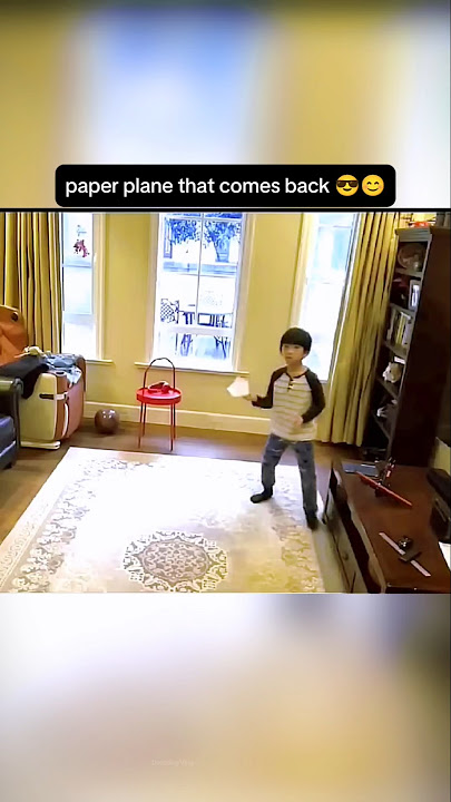Paper plane that comes back 😎😊