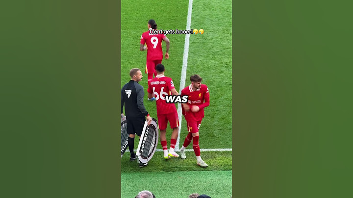 Jürgen Klopp defended Arnold against the Liverpool fans. 😳😰