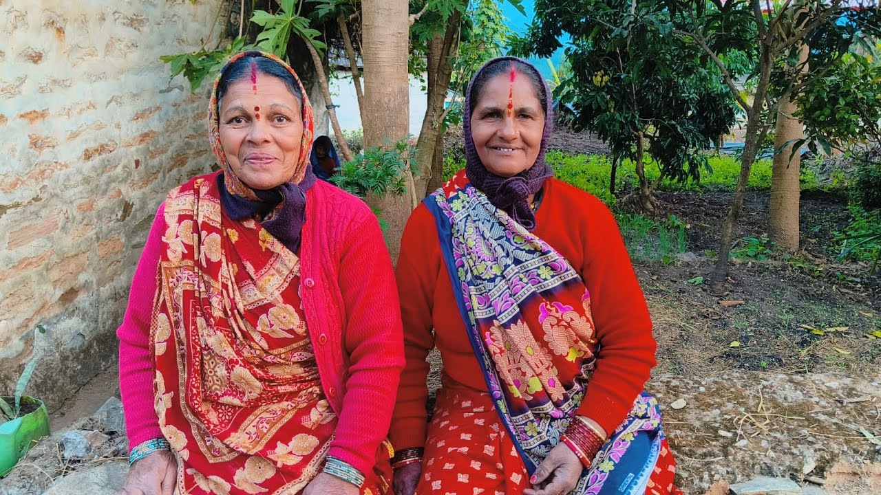 !! गांव की महिलाओं को कभी नहीं मिलता आराम देखिए उनका संघर्ष !! #phadilifestyle 