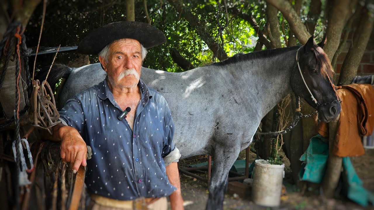 Lagrimas de ORGULLO, el Recuerdo del TRABAJO lo lleva en el ALMA| Peon de Campo y domador