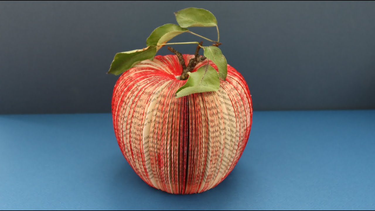 Apfel basteln aus Buch