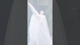 Ju Jingyi dances
