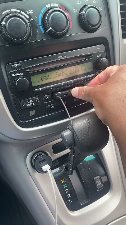 BLUETOOTH CASSETTE TAPE ADAPTER