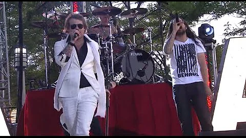 APMAs 2014: Asking Alexandria cover "Hungry Like T...