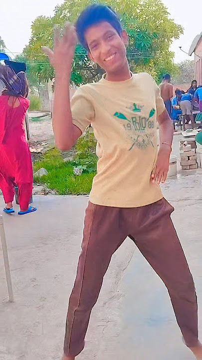 isan suratiya Ho#bhojpuri #dance #viral 🙏👍😂🙏#shortvideo #Rikash jha