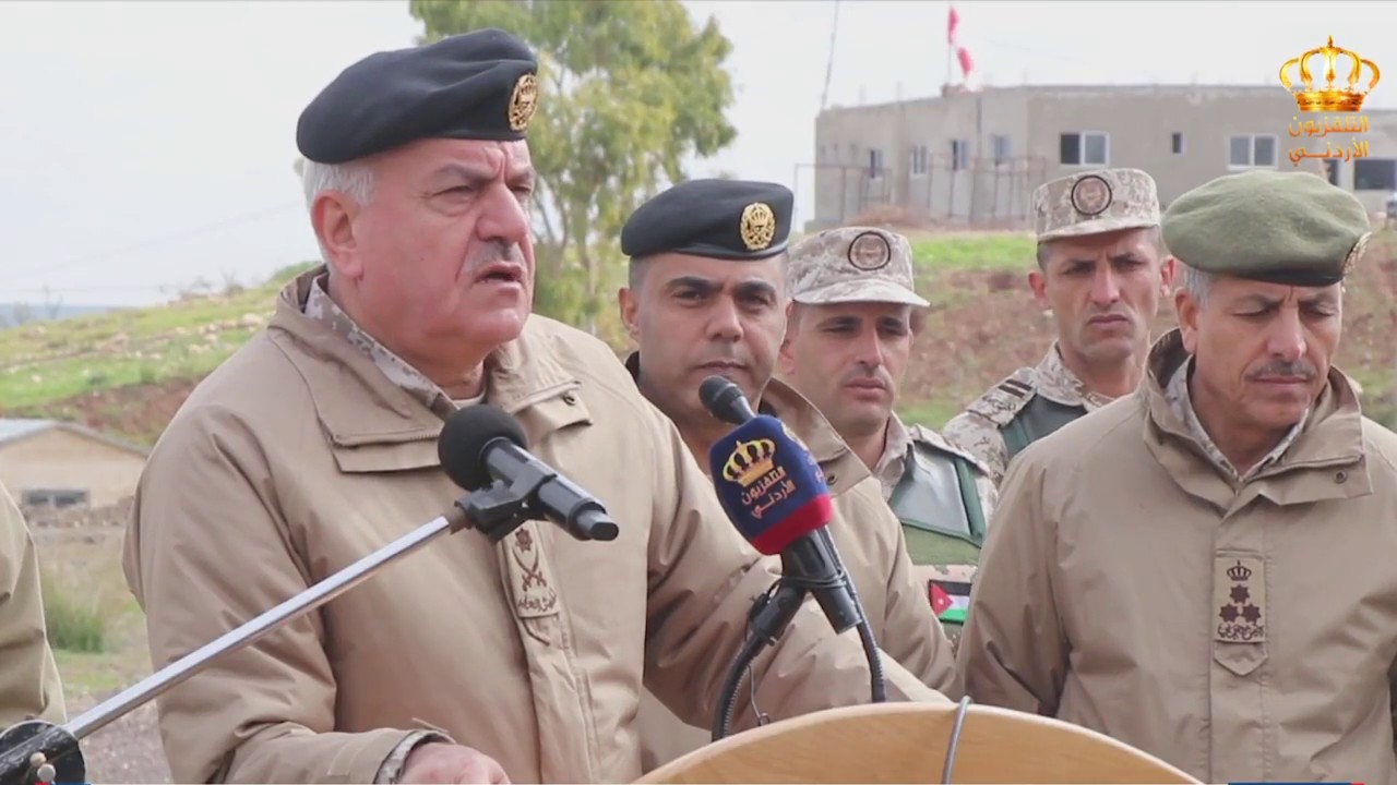 رئيس هيئة الأركان المشتركة يزور كتيبة حرس الحدود / 10 الملكية