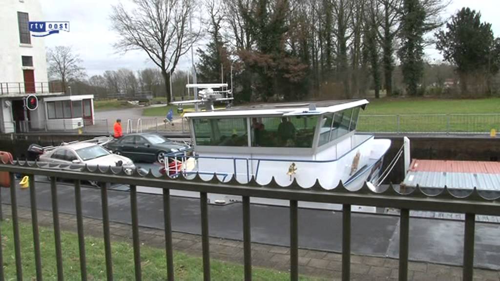 Sluis Eefde dicht door kapotte sluisdeur