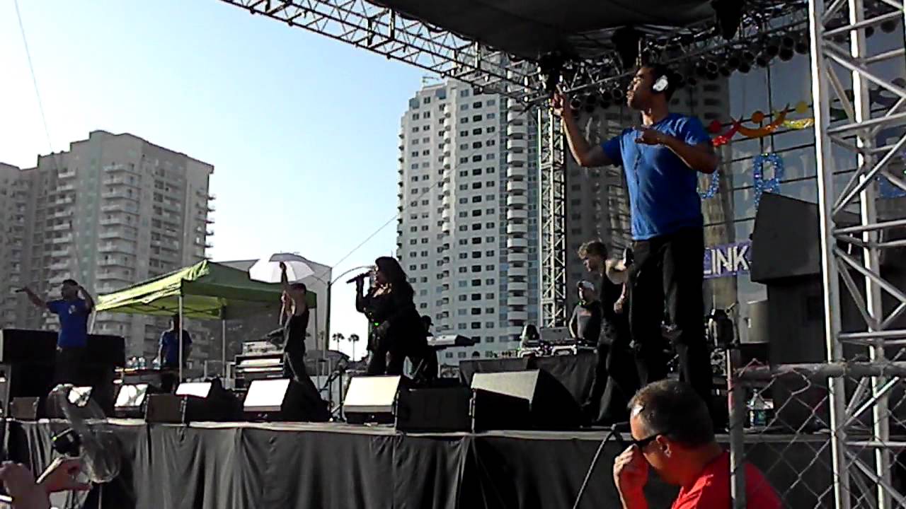 Jeanie Tracy - It's Raining Men @ Long Beach Pride - ASL Interpretation