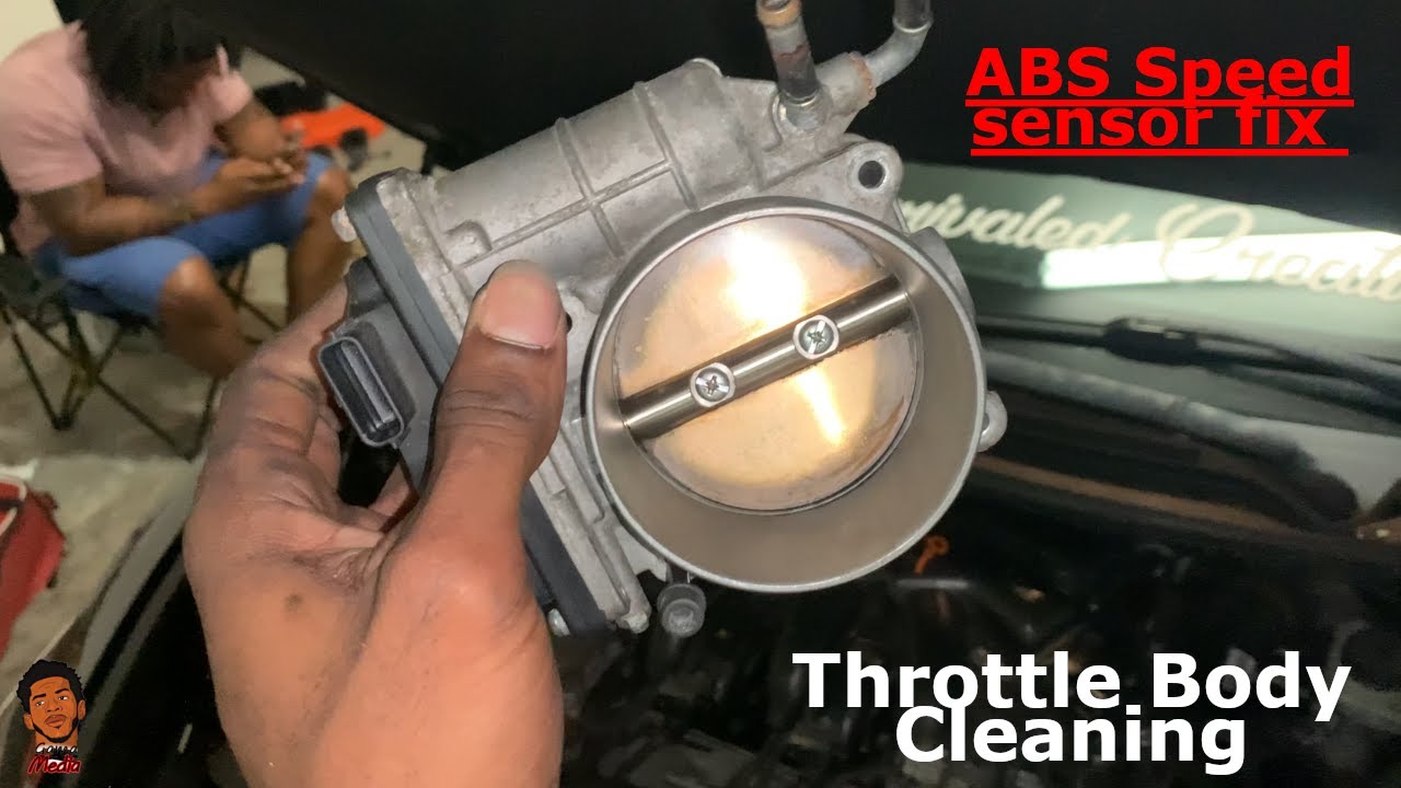 Quick Tip-Throttle Cleaning - EricTheCarGuy 