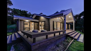 A Family Retreat, Peka Peka