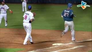 20130717 CPBL 猿 VS 犀牛 5上 陳凱倫五星級守備沒收黃浩然穿越安打