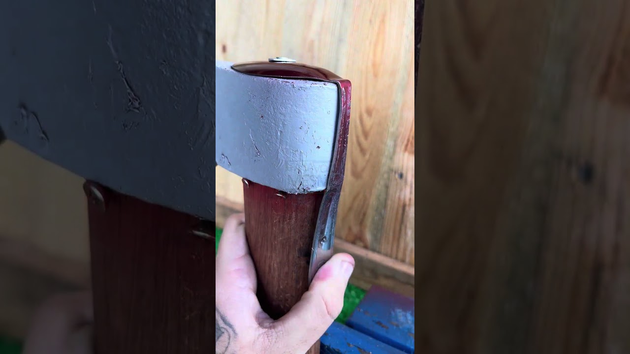 Incredible repair with spoon saved the axe #FloridaDIY #SmartSolution #CreativeWork