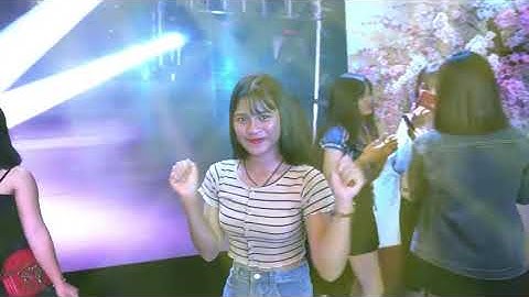 Mình Bước Qua Đời Nhau Remix   Quẩy rất xung tại đám cưới   YouTube