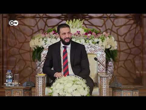 الشرع يرفض تقسيم سوريا بعد رفع علم إسرائيل في السويداء