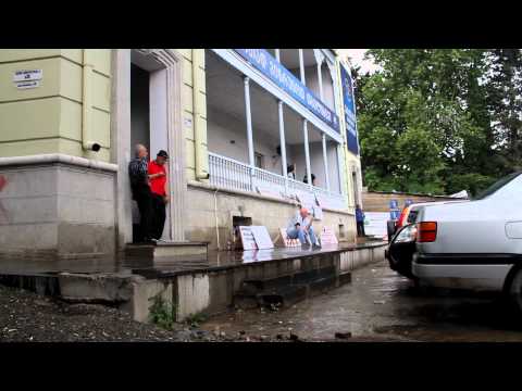 ლევან ანჯაფარიძის აქცია ქართული ოცნების სათაო ოფისთან