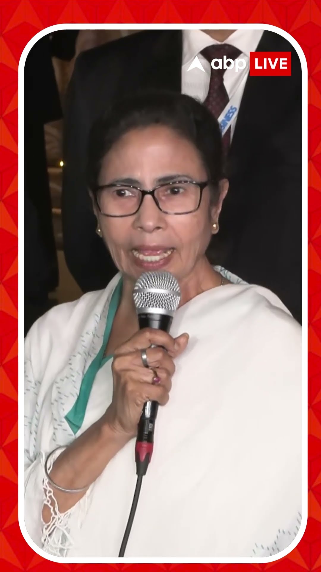 'বাংলার স্বার্থে কিছুকিছু আমন্ত্রণ রক্ষা করা উচিত', কোন প্রসঙ্গে বললেন মমতা?