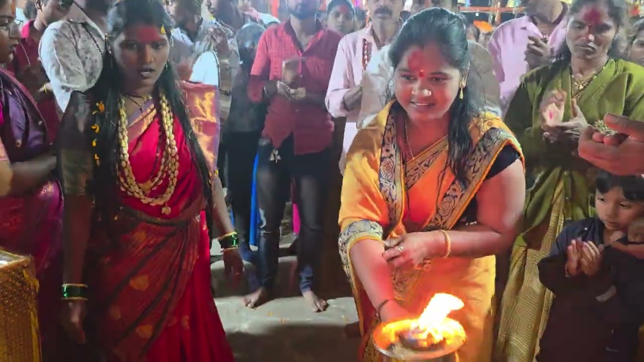 आई येडेश्वरी ची आरती 🙏🏻❤️🌺🔱 गुरुवर्य आरती ताई उबाळे❤️💫9588633375 येडेश्वरी मंदिर डुडुळगाव ❤️🙏🏻💫