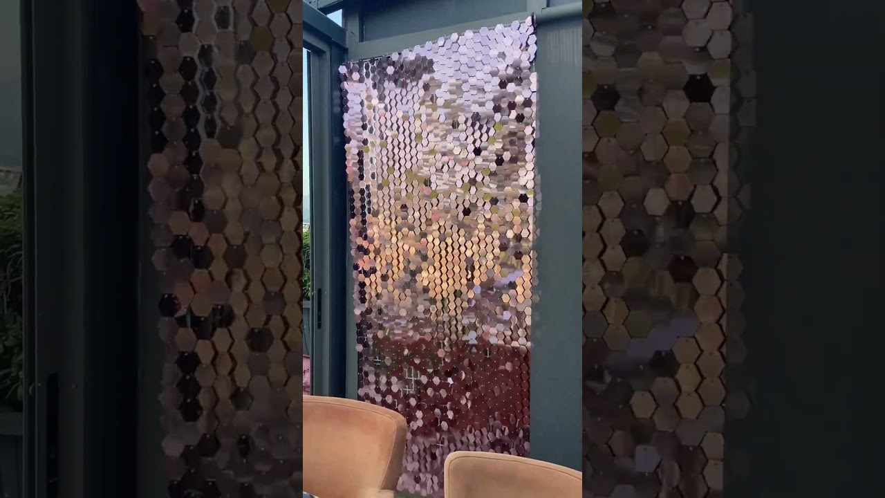 It shimmers beautifully 🤩