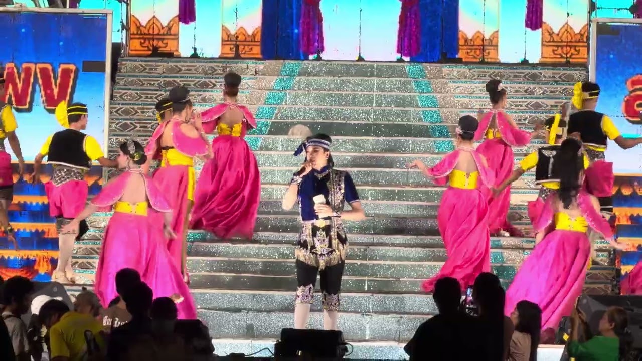 อ๊อฟ สุรพล - สาวน้อยเพชรบ้านแพง 1 มีนาคม 69 วัดพระธาตุหนองบัว อำเภอเมือง จังหวัดอุบลราชธานี