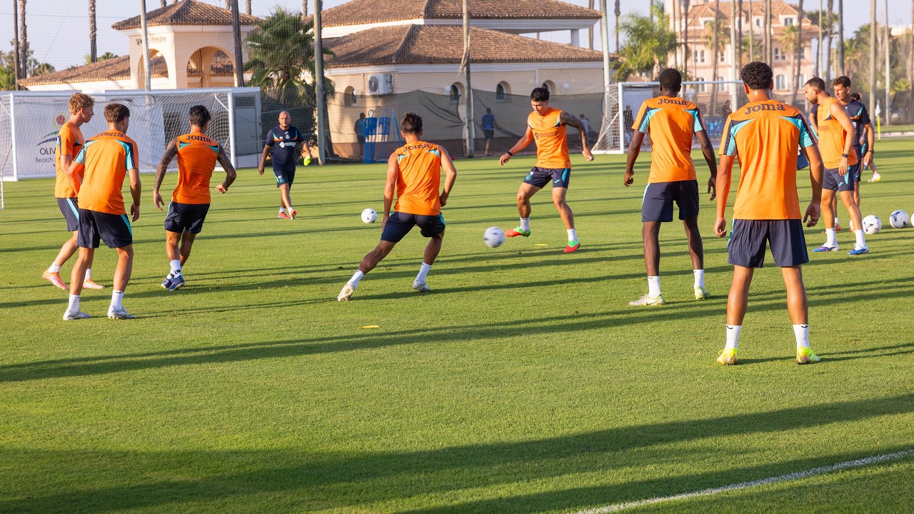 🏋️ Entrenamiento del Getafe C.F. en Oliva a cámara lenta 🎥