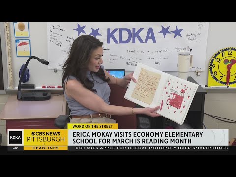 Erica Mokay reads to Economy Elementary School