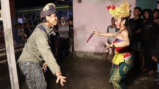 Pengibing Evilepsi bereaksi Bersama Joged Akah Lucky Pengibing Evilepsi bereaksi Bersama Joged Akah Lucky