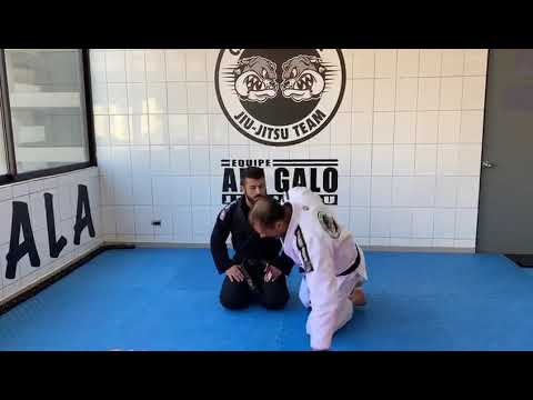 Duplo ataque com Armlock e Estrangulamento