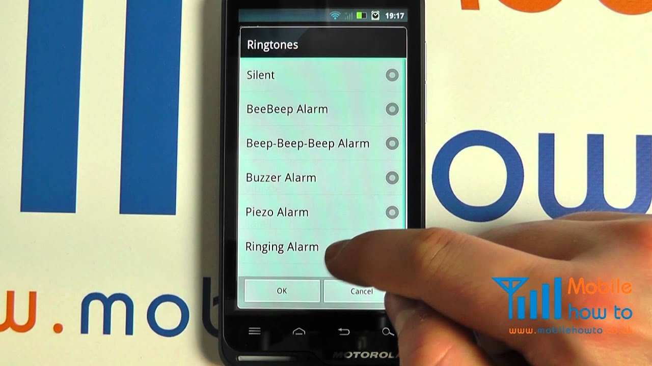How To Set An Alarm Motorola MOTOLUXE YouTube