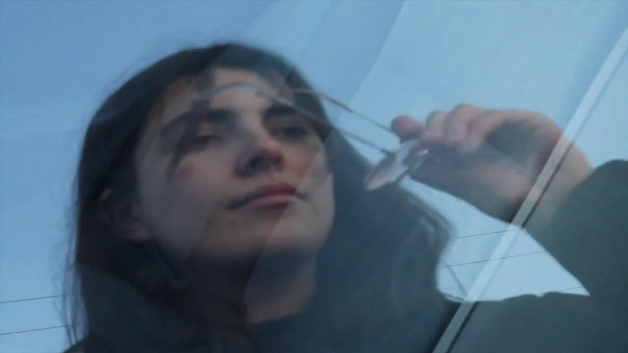 Living Hour - I Sink I Sink (Official Video)