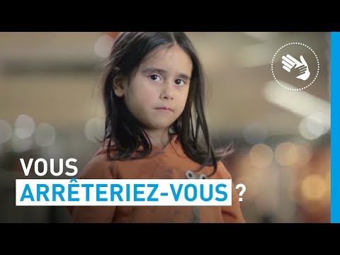 Petite fille seule : vous arrêteriez-vous ? Beaucoup de gens ne l'ont pas fait | UNICEF France