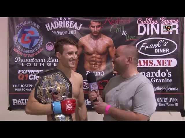 ADRIAN HADRIBEAJ KAMPION BOTE NE MIXED MARTIAL ARTS