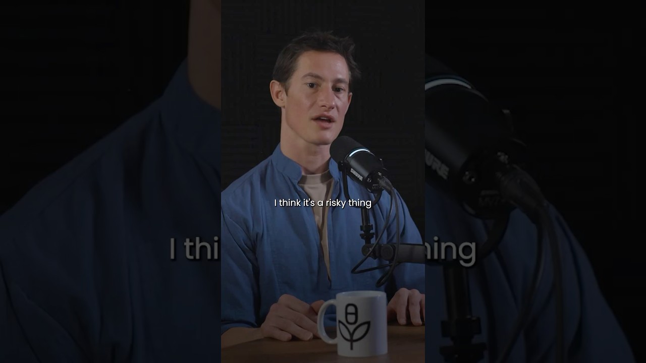 Mixing the roles of directors and choreographers 