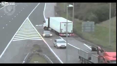 Truck Driver Misses Motorway Entry - Enters via Exit & U-Turns